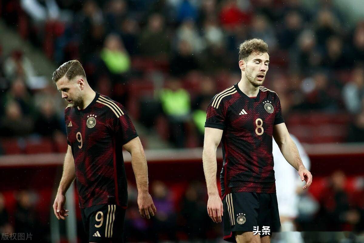 法兰克福之翼球员赫拉起因受伤离场的简单介绍 法兰克福之翼球员赫拉起因受伤离场的简单介绍