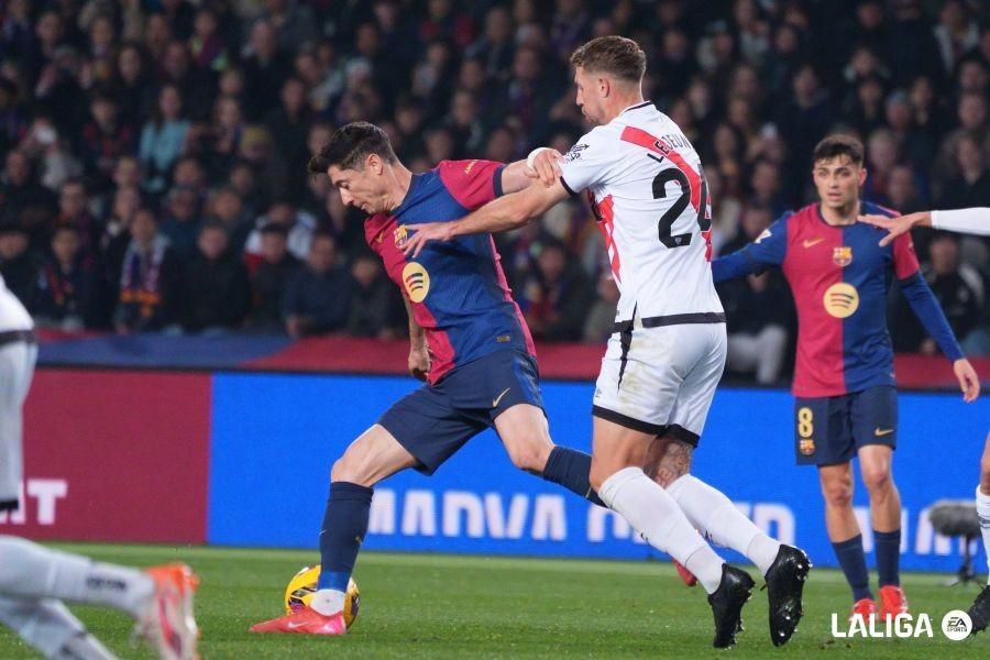 单刀直入:苏亚雷斯助巴萨取胜 单刀直入:苏亚雷斯助巴萨取胜