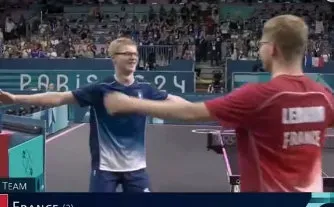 法国队众将斩获铜牌,展现实力与团队合作 法国队众将斩获铜牌,展现实力与团队合作