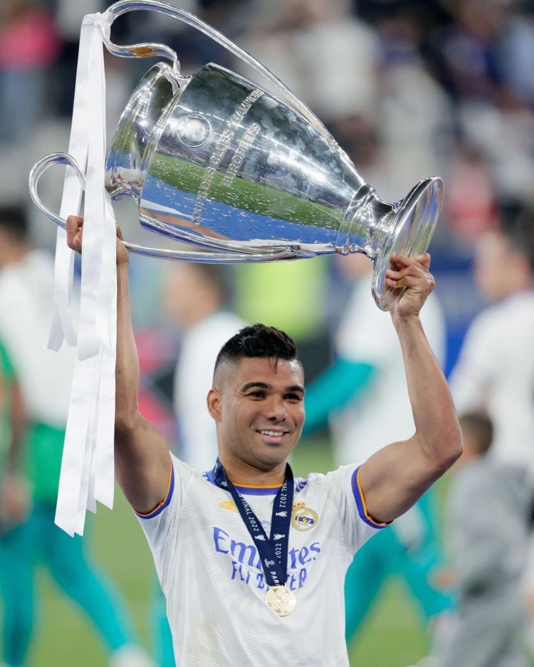 包含波尔图功勋感怀：南特前锋突破瓶颈连续进球建奇迹的词条