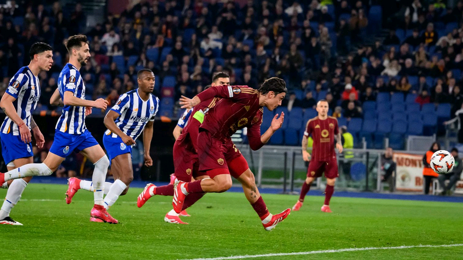 PG电子试玩官网-罗马客场失利，需调整状态迎接下一场比赛