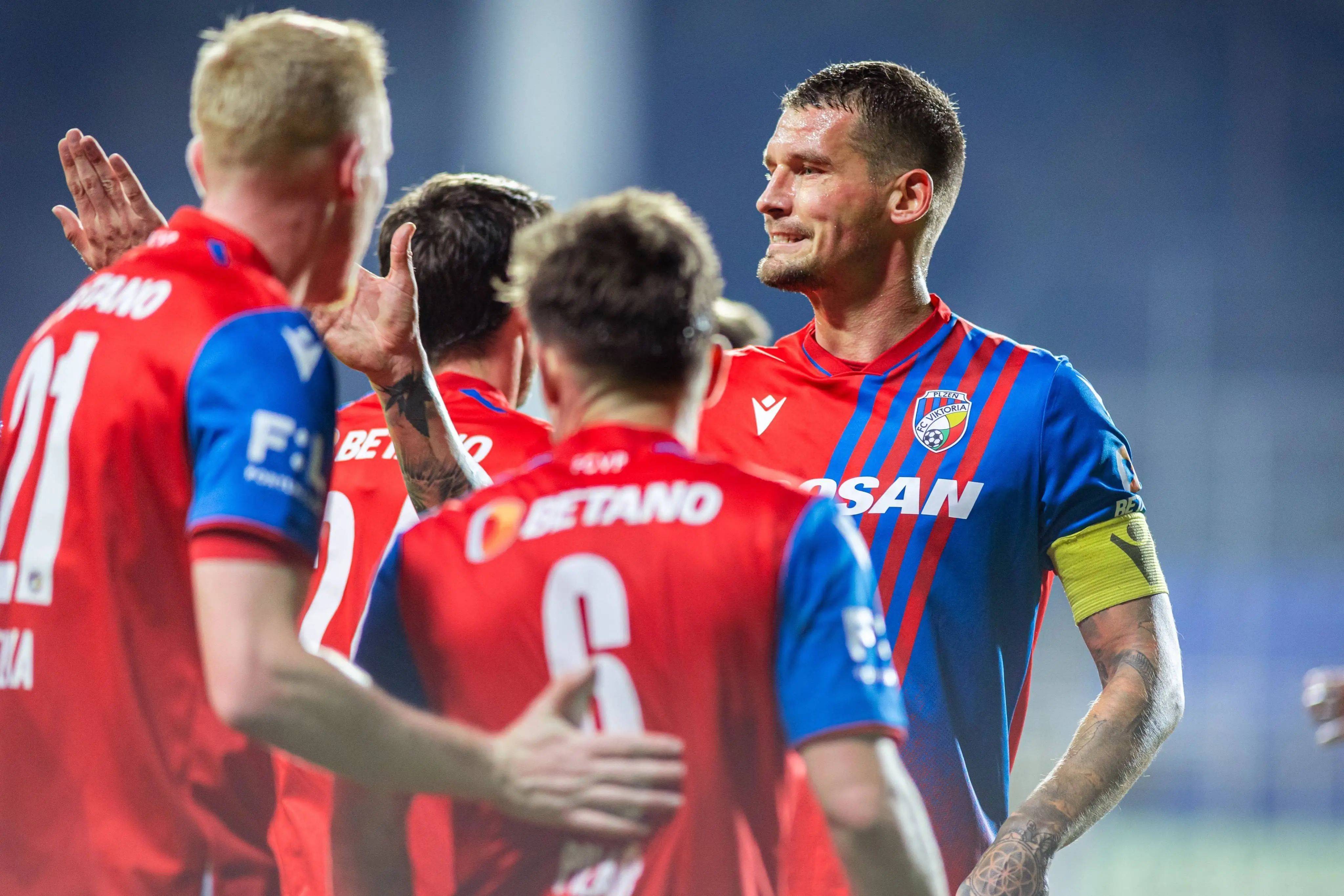 PG电子官网-包含战术优势彰显，球队轻松击败对手掌控整场比赛的词条