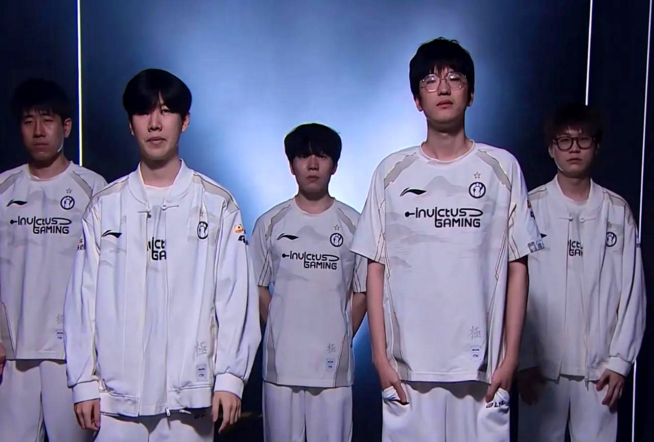 EDG鏖战FLY,Elk关键团战开团秒人激烈交锋四强赛,引爆全场热议的简单介绍 EDG鏖战FLY,Elk关键团战开团秒人激烈交锋四强赛,引爆全场热议的简单介绍