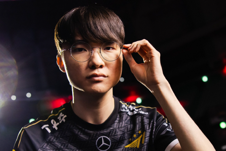 GEN力克IG,Hanssama团战一打五激烈交锋八强赛,引爆全场热议 GEN力克IG,Hanssama团战一打五激烈交锋八强赛,引爆全场热议