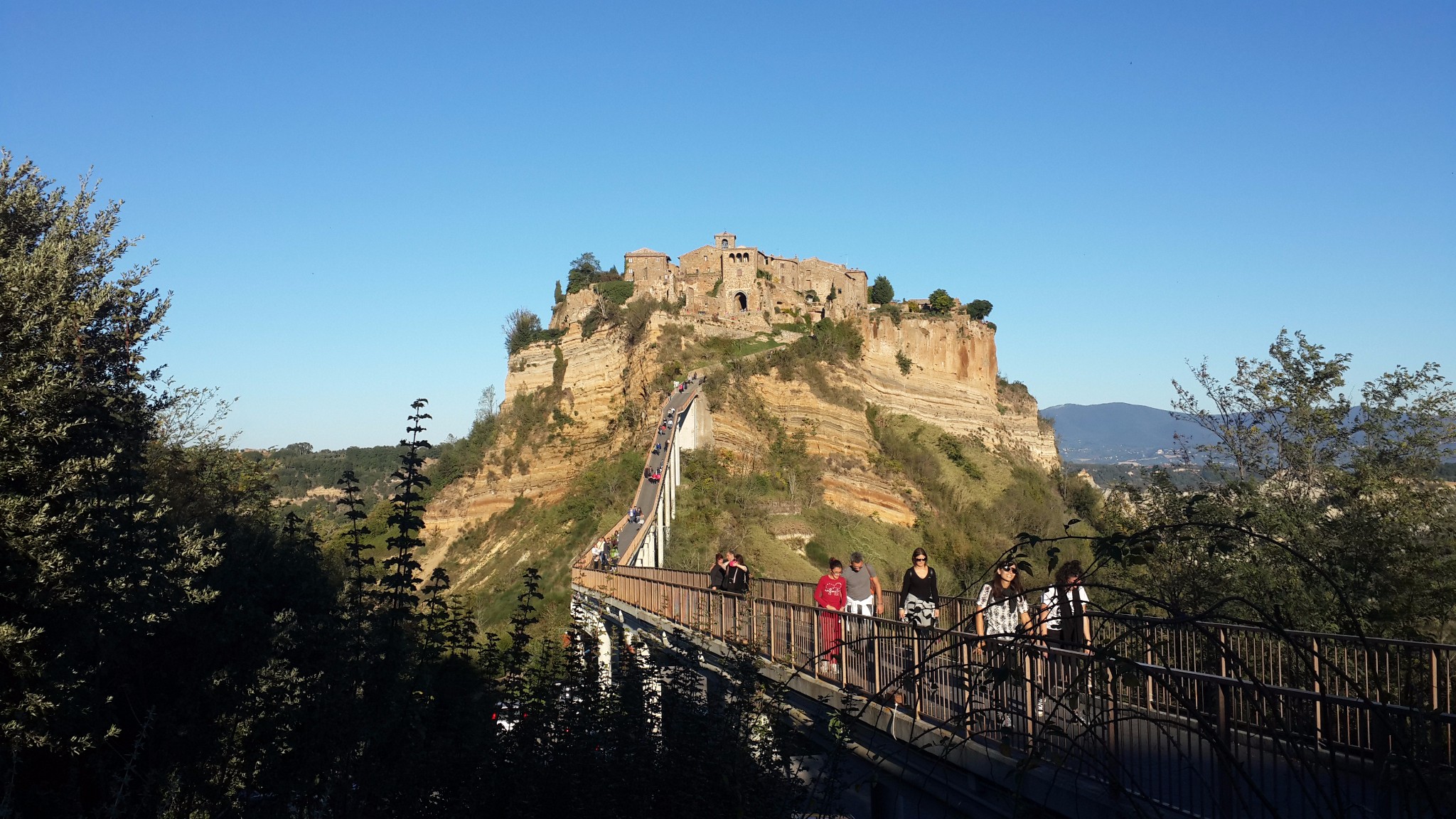 PG中国登录入口-镇守领地，圣吉米尼亚诺带领部队迎战北约兰