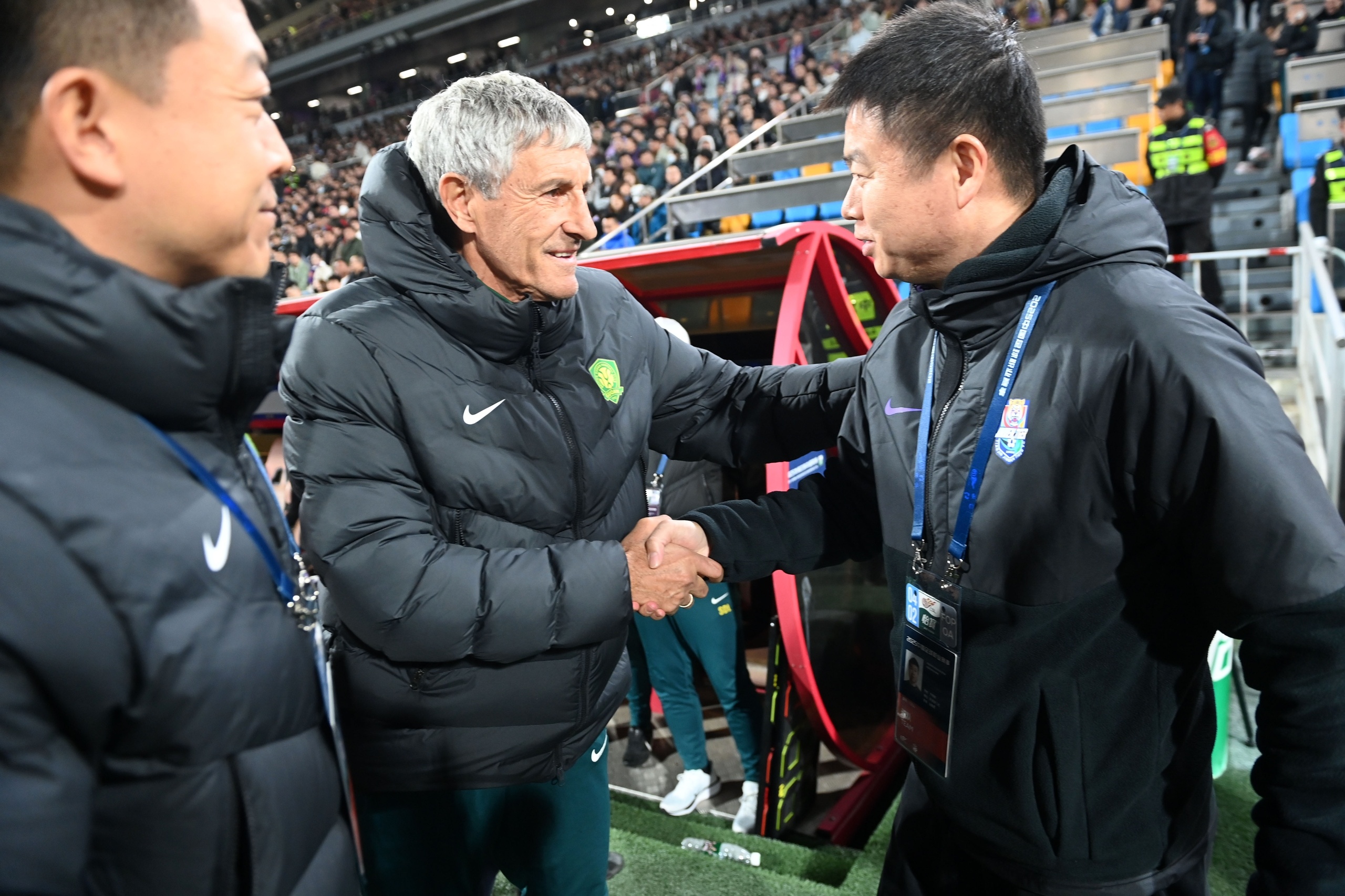 国安迎战申花，双方强队对话分出胜负