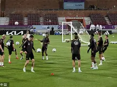 纽伦堡客场取胜,士气高昂备战下一轮 纽伦堡客场取胜,士气高昂备战下一轮