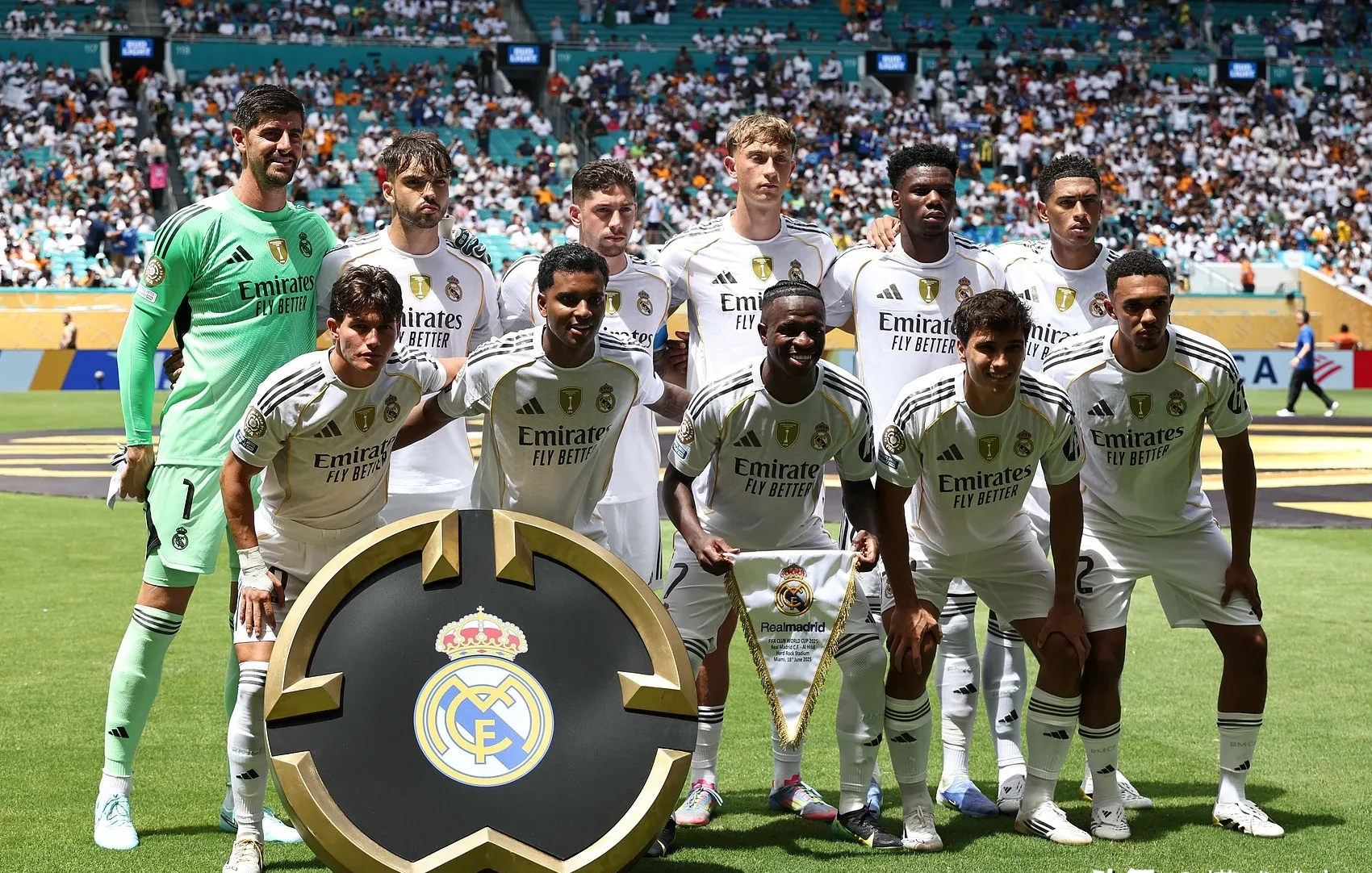 皇马壮胆!连续击败各路豪强 皇马壮胆!连续击败各路豪强