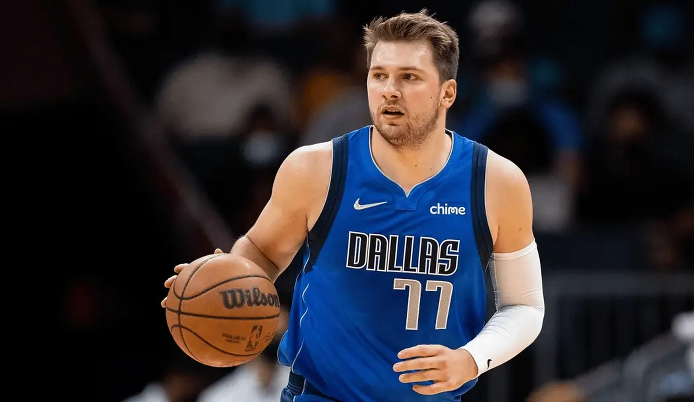 PG中国登录入口-火箭险胜独行侠，萨姆·米切尔高光表现