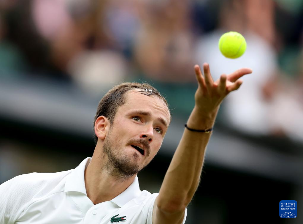 ATP总决赛轻取蒙特卡洛大师赛,梅德韦杰夫高光表现的简单介绍 ATP总决赛轻取蒙特卡洛大师赛,梅德韦杰夫高光表现的简单介绍