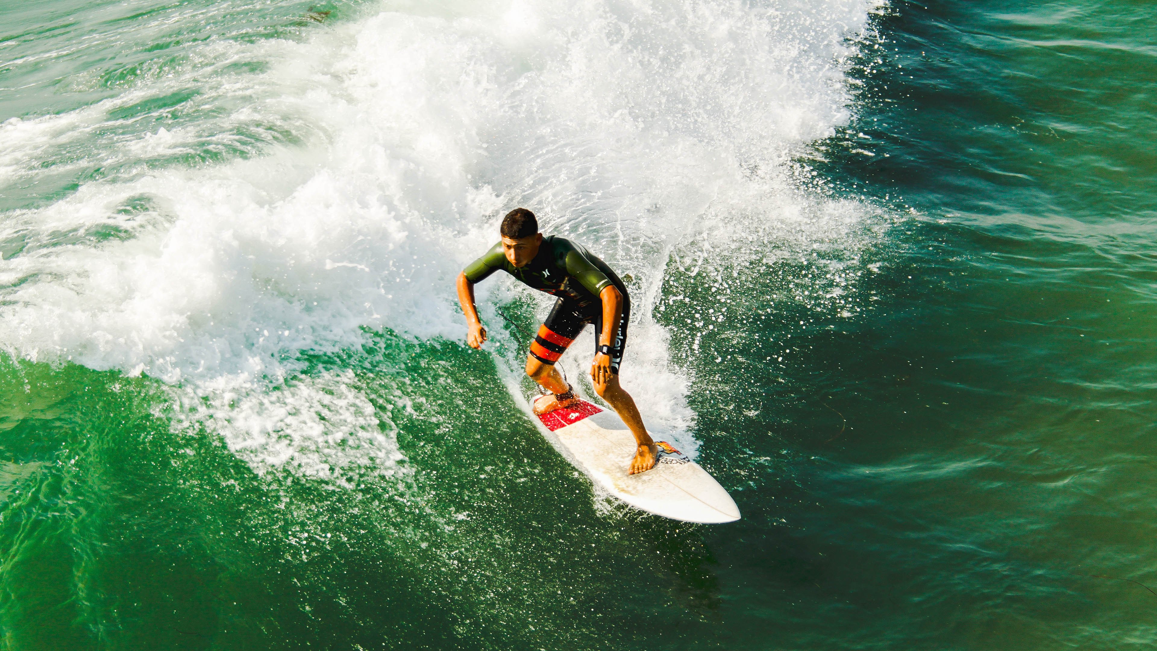 隔网之战，两个战场
